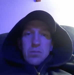 Meet your Posher, Larry